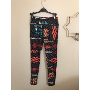 LulaRoe OS size leggings, never worn
